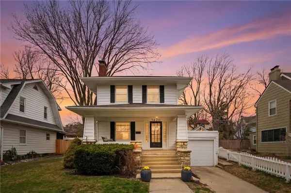 7420 Jarboe ST, Kansas City, MO 64114
