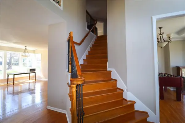 6215 Acuff ST, Shawnee Mission, KS 66216