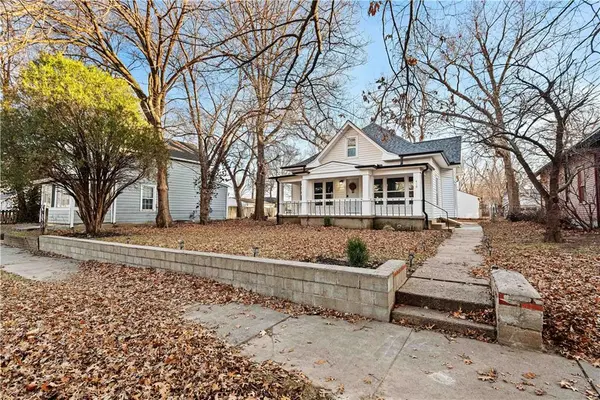 419 kearney ST, Manhattan, KS 66502