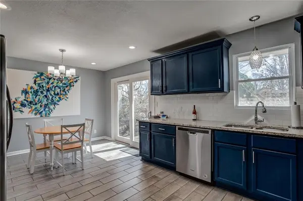 7917 E 117th ST, Kansas City, MO 64134