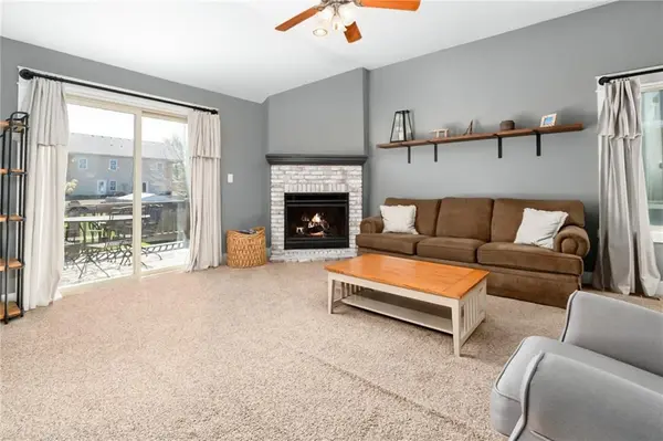920 Deer Ridge CT, Baldwin City, KS 66006