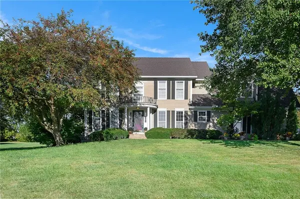 16970 Grandview ST, Overland Park, KS 66085