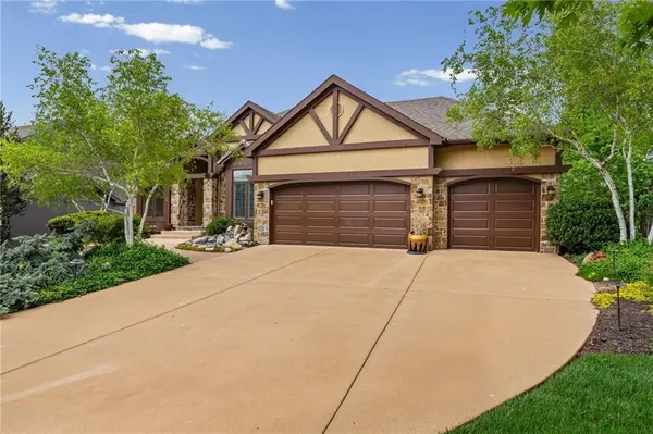 20816 W 99th ST, Lenexa, KS 66220