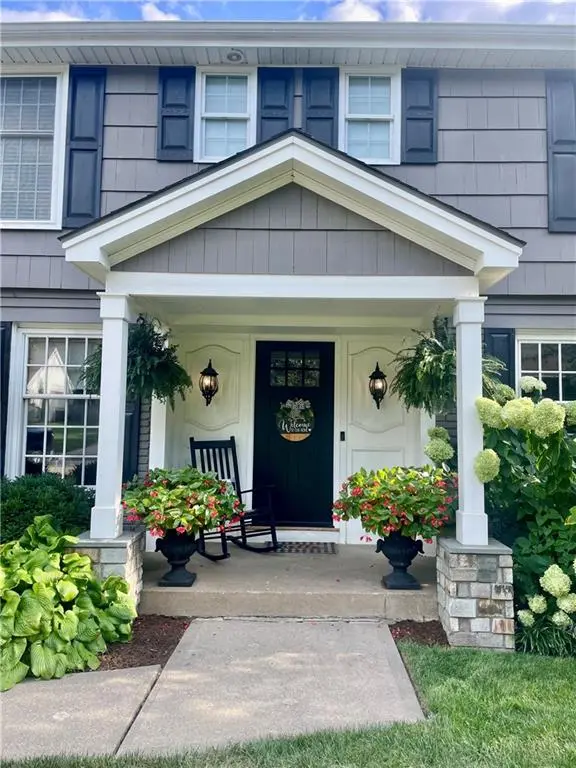 5507 W 90th TER, Overland Park, KS 66207