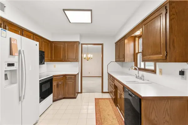11412 E 58th ST, Raytown, MO 64133
