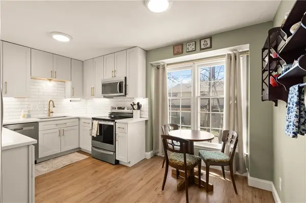 5557 Santa Fe DR, Overland Park, KS 66202