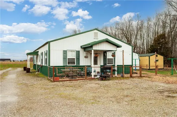 500 S Missouri ST, Green Ridge, MO 65332