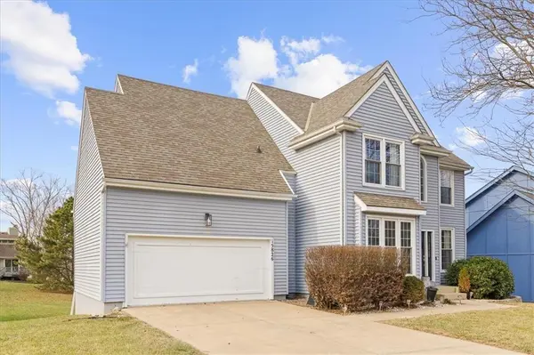 15826 Maple ST, Overland Park, KS 66223