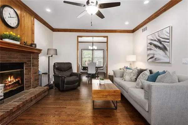 10014 N Highland TER, Kansas City, MO 64155