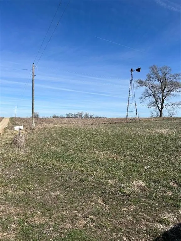 17180 Riley RD, Winchester, KS 66097