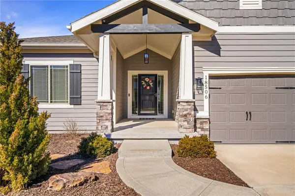 18506 W 194th TER, Spring Hill, KS 66083