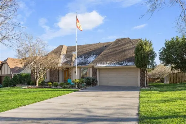 10154 Halsey ST, Lenexa, KS 66215