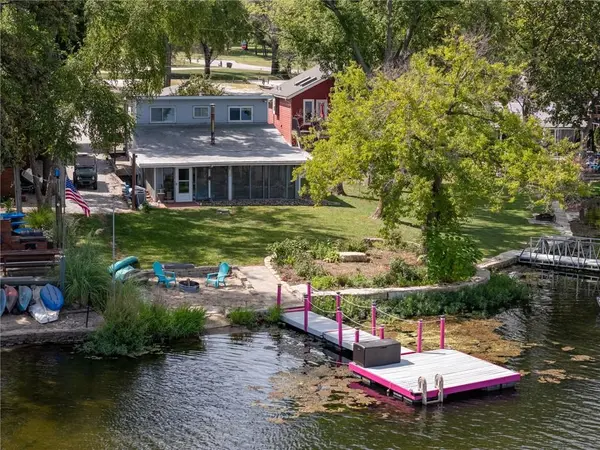15339 Lake Road 2 ST, Gardner, KS 66030
