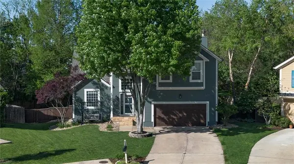 991 N Marion ST, Olathe, KS 66061