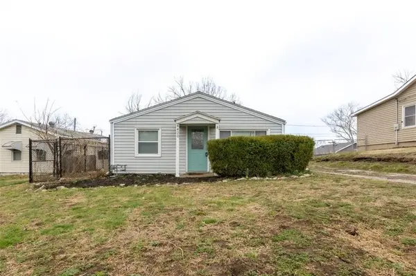 4420 N Jackson AVE, Kansas City, MO 64117