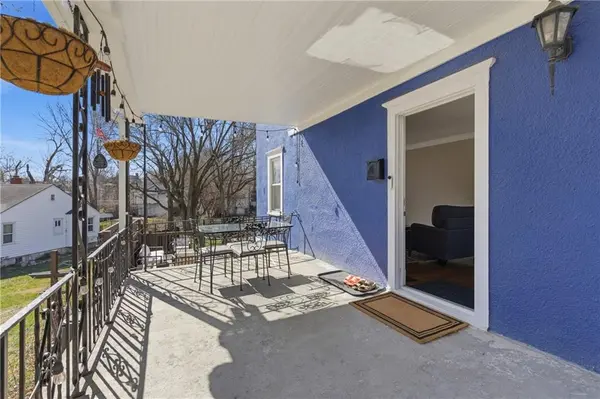 3939 Sunrise DR, Kansas City, MO 64123