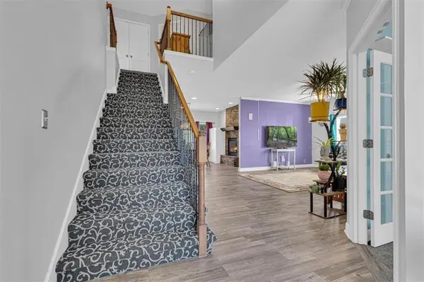 2208 SW MORRIS DR, Lee's Summit, MO 64082
