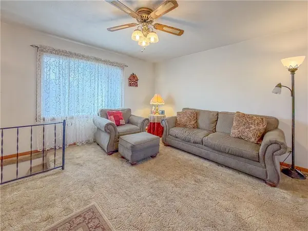 107 Collette ST, Excelsior Springs, MO 64024