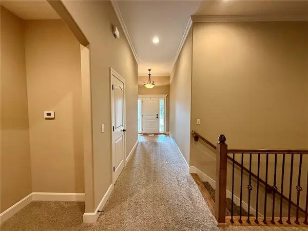 626 Liberty RD, Smithville, MO 64089