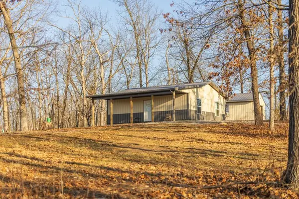 9539 NE 866 RD, Lowry City, MO 64763