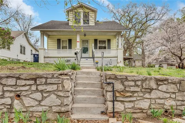 8406 Independence AVE, Kansas City, MO 64125