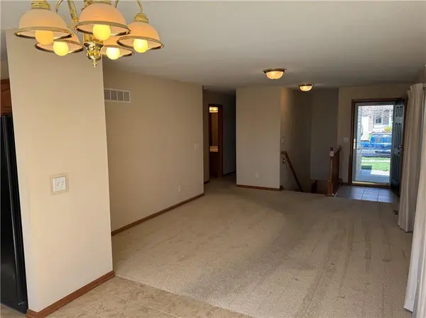 3637 NW 84th TER, Kansas City, MO 64154