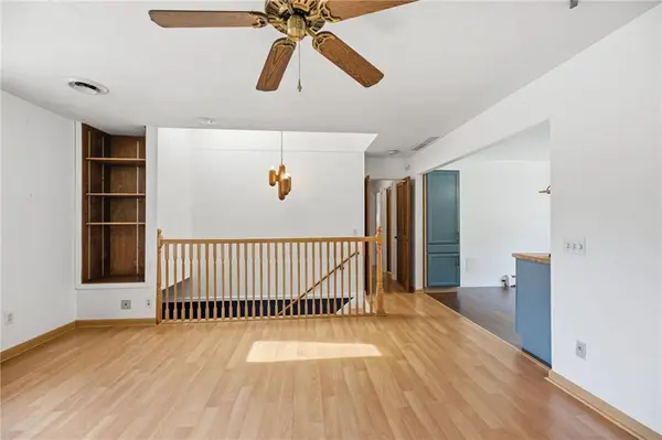 204 Topeka AVE, Leavenworth, KS 66048