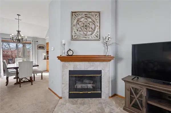 2235 Vail WAY, Lawrence, KS 66047