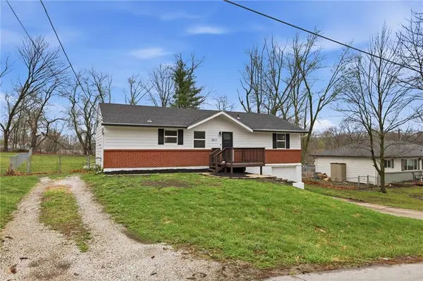 5517 NE 62nd ST, Kansas City, MO 64119