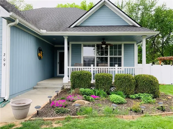 209 Lookout N/A, Buckner, MO 64016