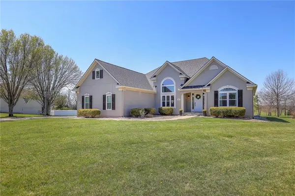 1602 SW TIMBERLINE RD,  Oak Grove,  MO 64075