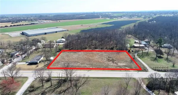 3572 E 54 HWY, El Dorado Springs, MO 64744