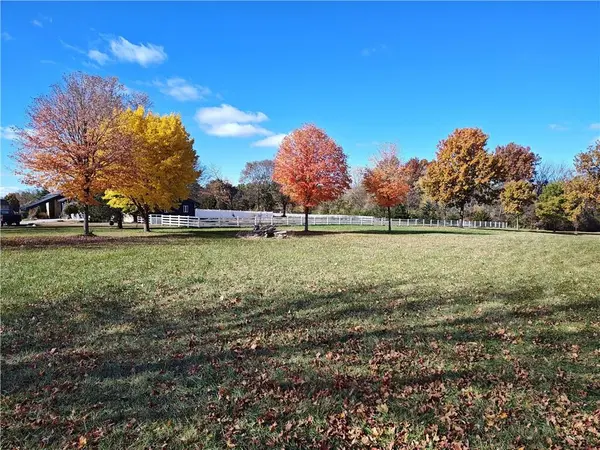 23700 E 88th ST, Lee's Summit, MO 64064