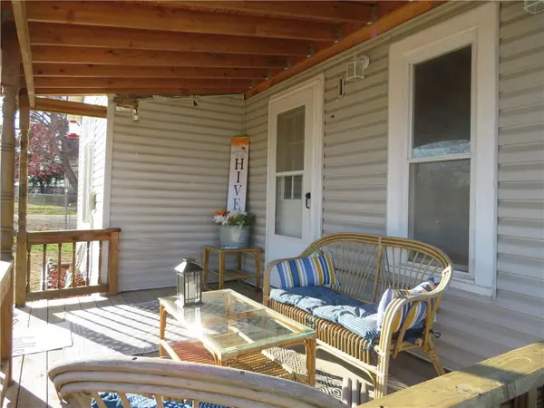 108 W Lake ST, Mclouth, KS 66054