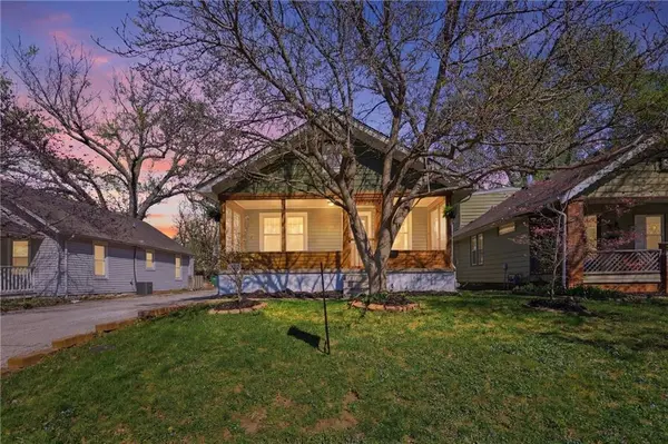 4719 Canterbury ST, Roeland Park, KS 66205