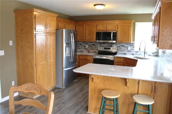 1627 NE 101ST TER, Kansas City, MO 64155