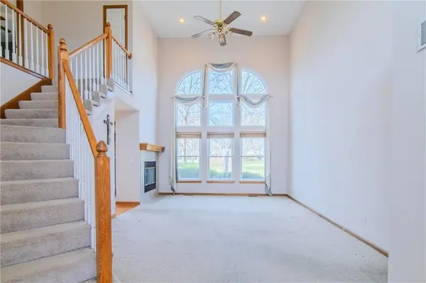 904 Allendale Lake RD, Greenwood, MO 64034