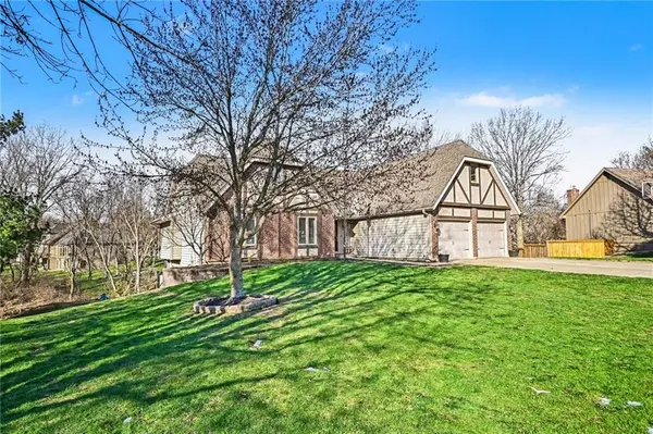 1404 Colony DR, Kearney, MO 64060