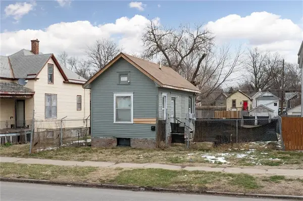837 S 22nd ST, St Joseph, MO 64507