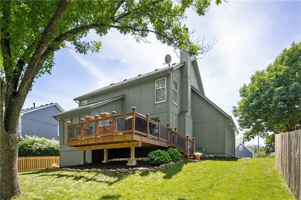 12285 S Mullen RD, Olathe, KS 66062