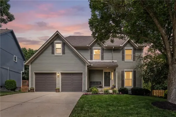 12285 S Mullen RD, Olathe, KS 66062