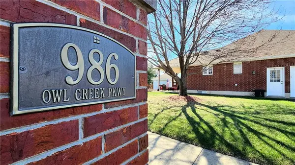 986 Owl Creek Pkwy, Odessa, MO 64076