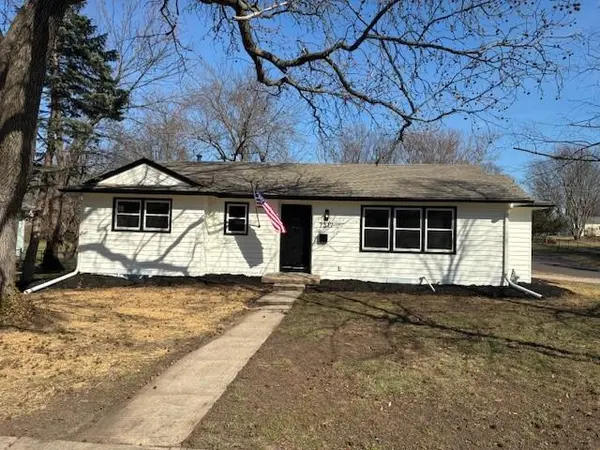 7317 Hedges AVE,  Raytown,  MO 64133