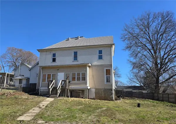 715 Magnolia AVE, Excelsior Springs, MO 64024
