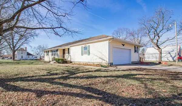 306 N lee ST, Leeton, MO 64761