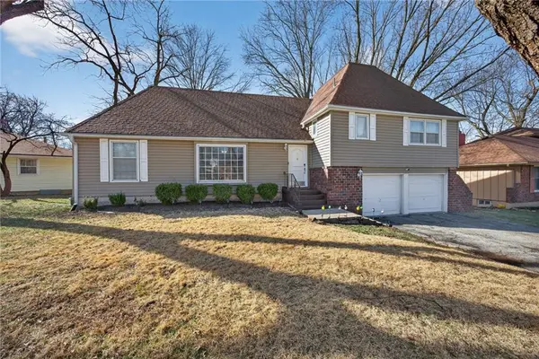 8015 Cleveland AVE, Kansas City, KS 66109