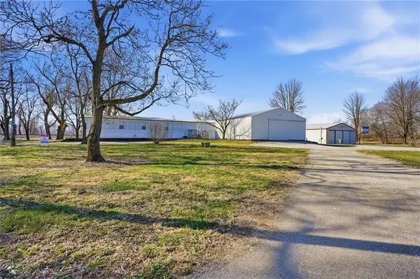 601 Gano ST, Missouri City, MO 64072