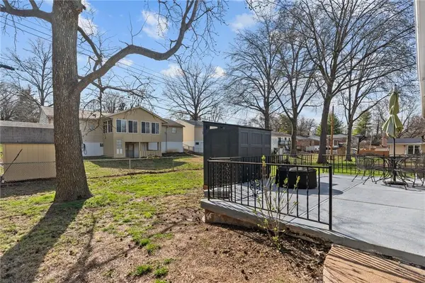 3946 colony gardens DR, St Louis, MO 63125