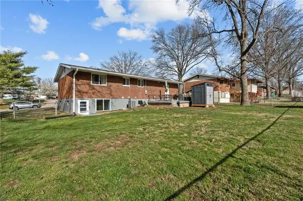 3946 colony gardens DR, St Louis, MO 63125