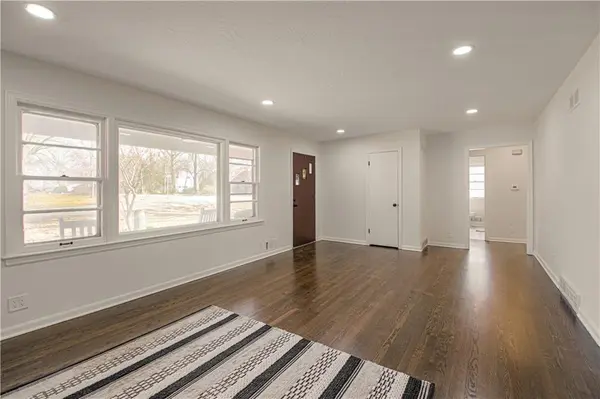 7800 Booth AVE, Kansas City, MO 64138